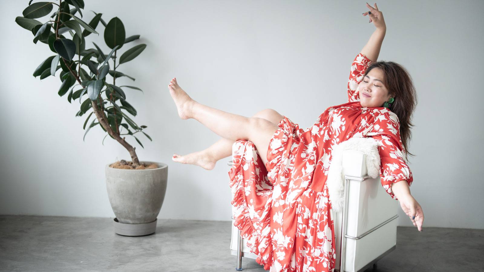 「受け入れる」と「上書きする」は別物｜ファッションコンサルタント安井百合子が考える、ボディポジティブの本質