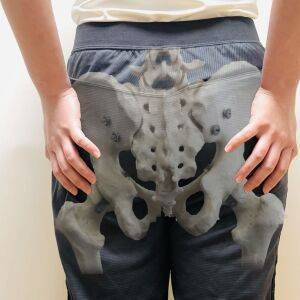 更年期女性に本気でおすすめ！「ヒップウォーク（お尻歩き）」5つの嬉しい効果とやり方