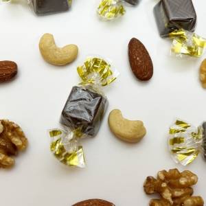 「ナッツ」と「チョコレート」、ダイエット中に食べるならどっち？管理栄養士が本音で比較