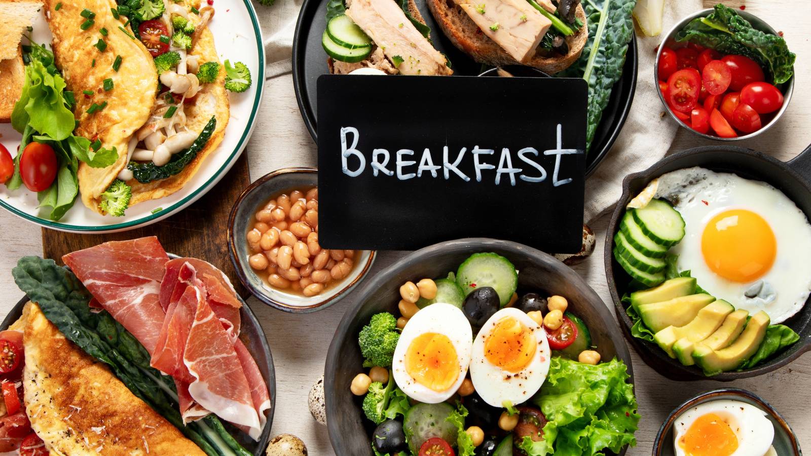 【筋力低下が気になる人へ】足りないたんぱく質12gとる朝食レシピ｜管理栄養士が紹介