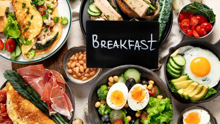 【筋力低下が気になる人へ】足りないたんぱく質12gとる朝食レシピ｜管理栄養士が紹介