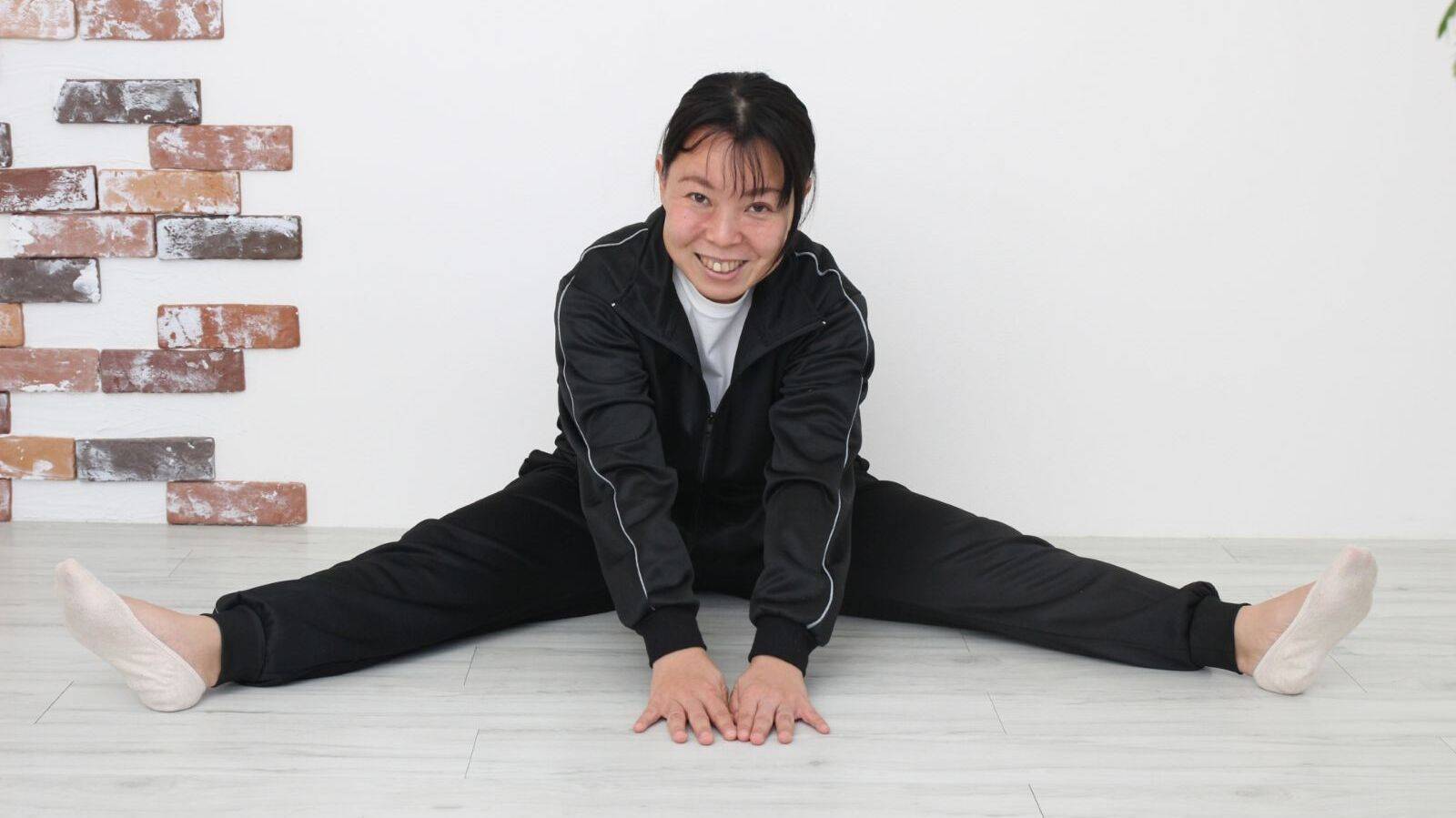  開脚できない人＝痩せにくい。下半身が「無理なくするする痩せる」股関節ストレッチ＆骨盤エクサ 