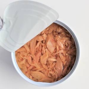 缶詰のツナに、ただ混ぜるだけ！疲れが軽くなる夜のタンパク質補給レシピ｜管理栄養士が解説