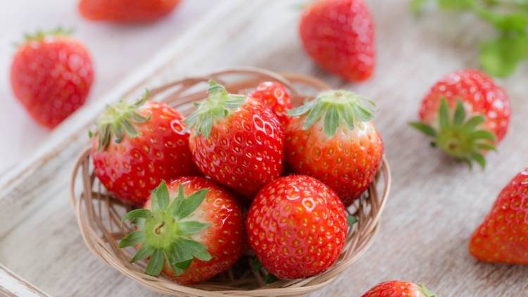 「いちご」は朝・夜どっち?管理栄養士が教える“栄養をムダにしない”食べ方