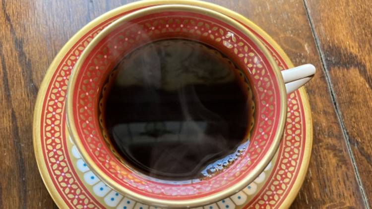 【朝のコーヒーに足すだけ】たんぱく質や食物繊維が摂れる意外な食材とは？｜管理栄養士が解説