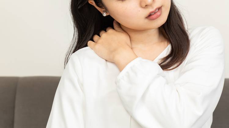 【肩こりが取れないのは肋骨が固いから?】呼吸が深まる「胸椎ゆるめワーク」