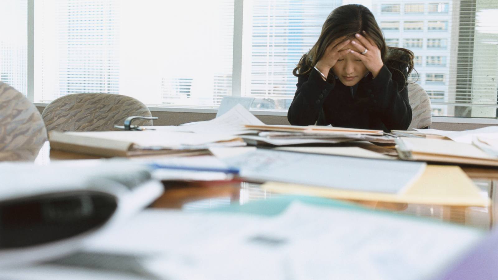 なぜ「我慢強い女性」ほど、ある日突然限界を迎えるのか？燃え尽きる前に知っておきたい、心の警告サイン