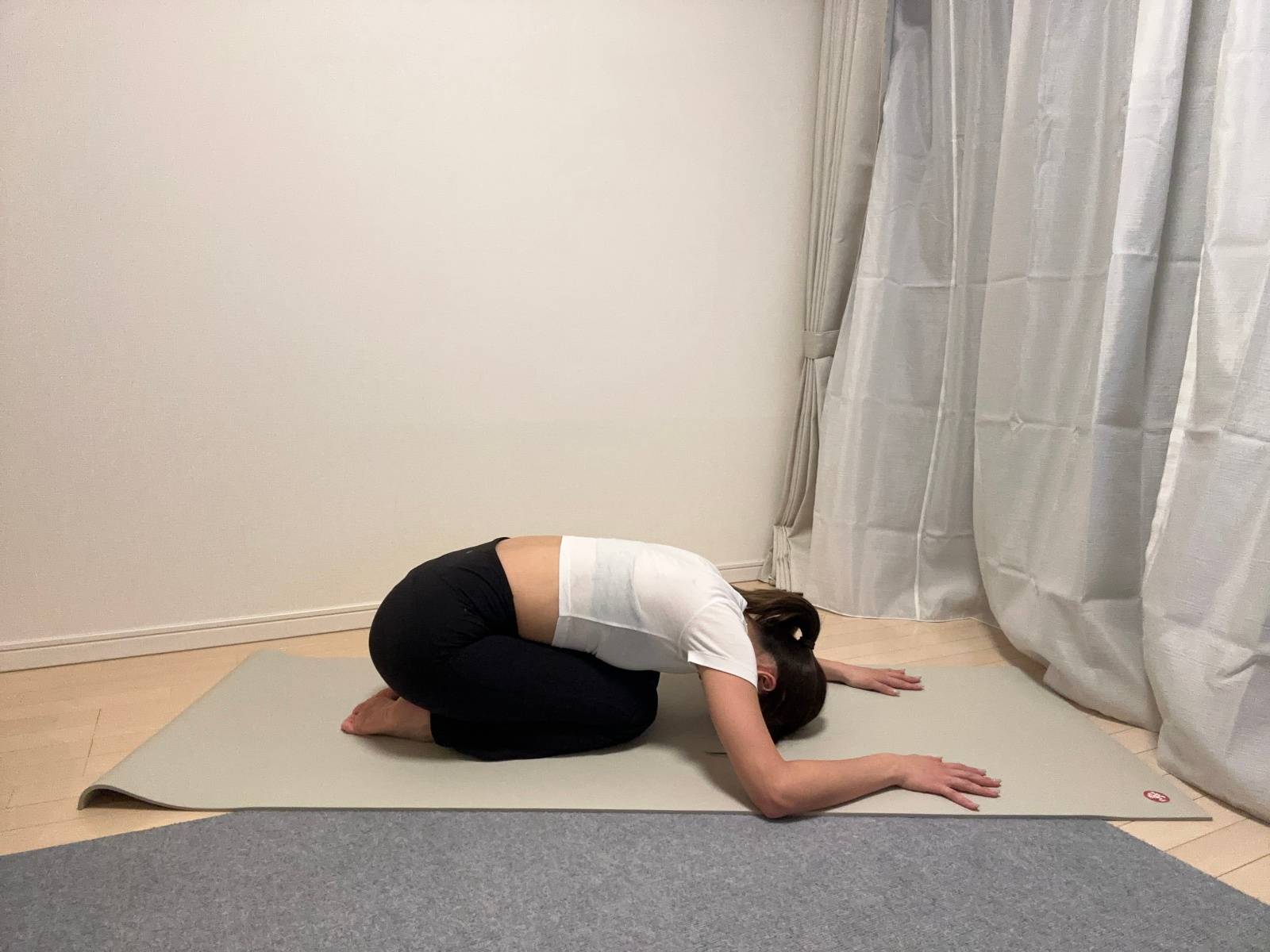 ウサギのポーズ