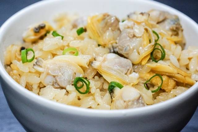 アサリの炊き込みご飯
