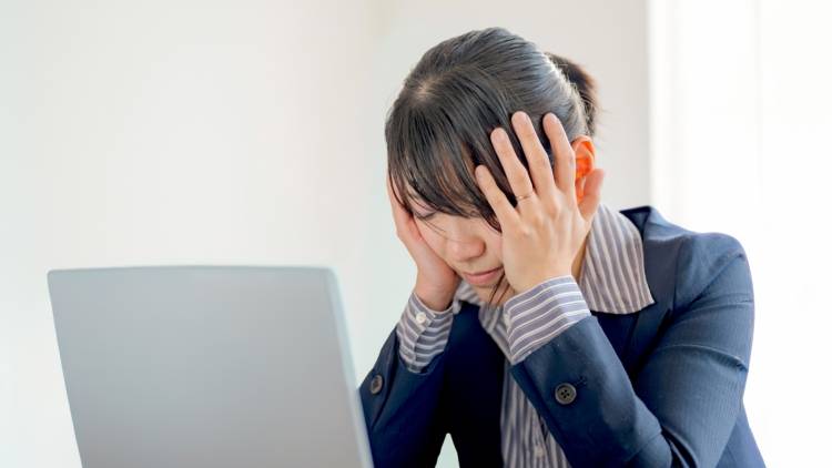 最近疲れやすいのは年齢のせい?【40代になったら意識すべき】自律神経を整える「吐く呼吸」とは