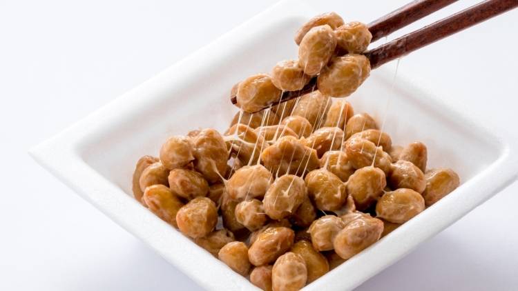 鉄不足を防ぐ！朝、納豆と一緒に食べたい鉄分野菜3選｜管理栄養士が解説