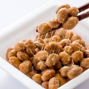 鉄不足を防ぐ！朝、納豆と一緒に食べたい鉄分野菜3選｜管理栄養士が解説