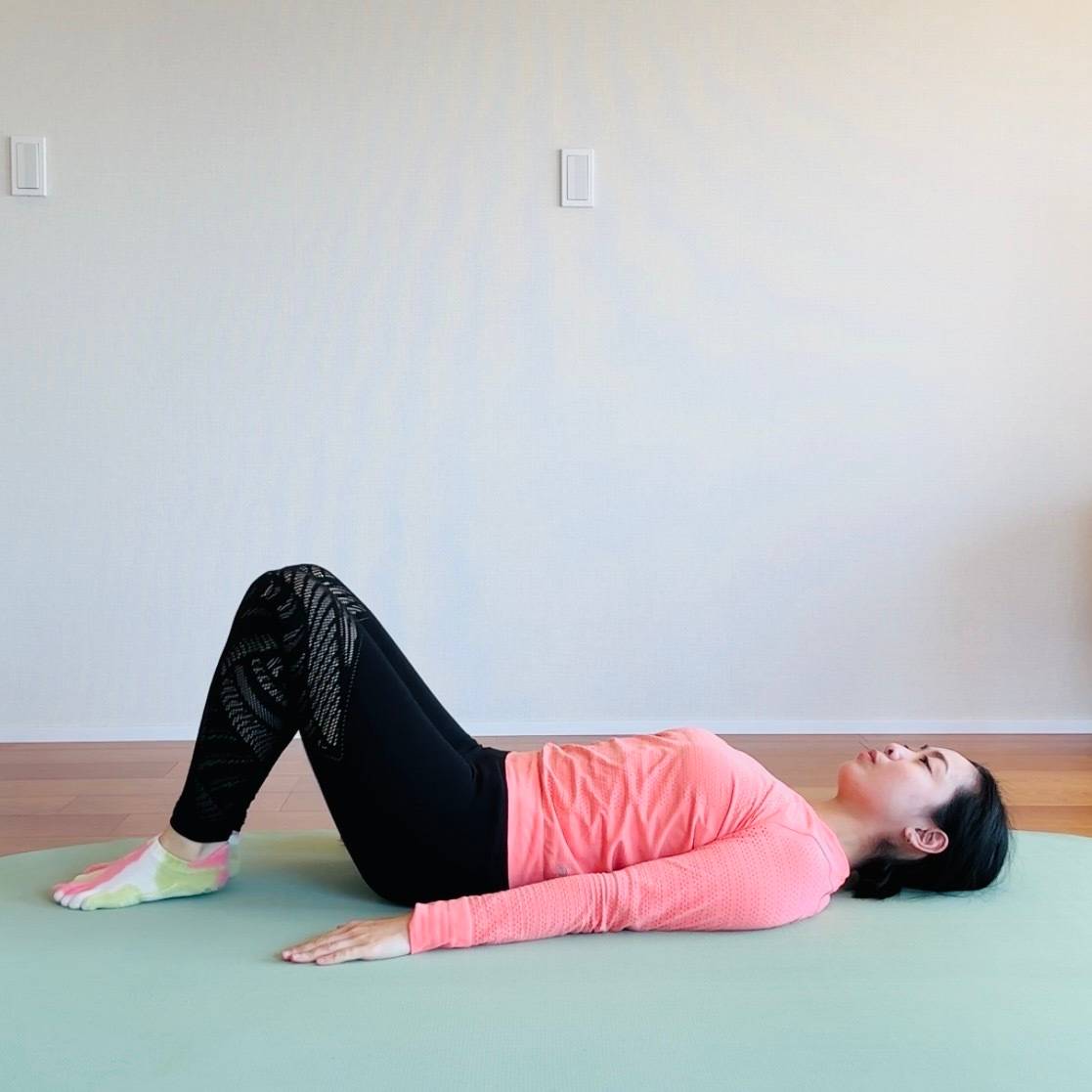 もも裏ストレッチ