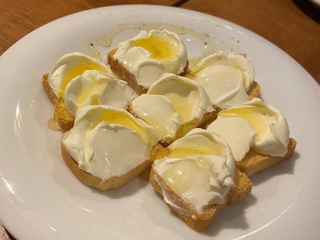 クリームチーズトースト