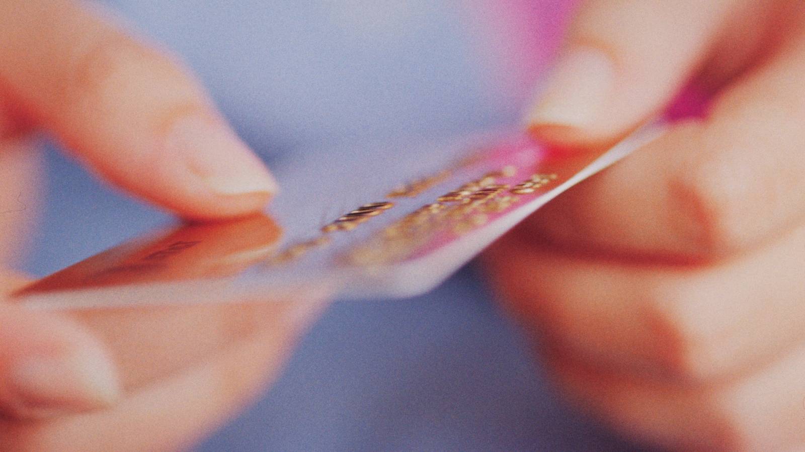  〈お金と不安〉お金では満たせない「渇き」とは？お金を使うとき、私たちは何を得ようとしているのか 