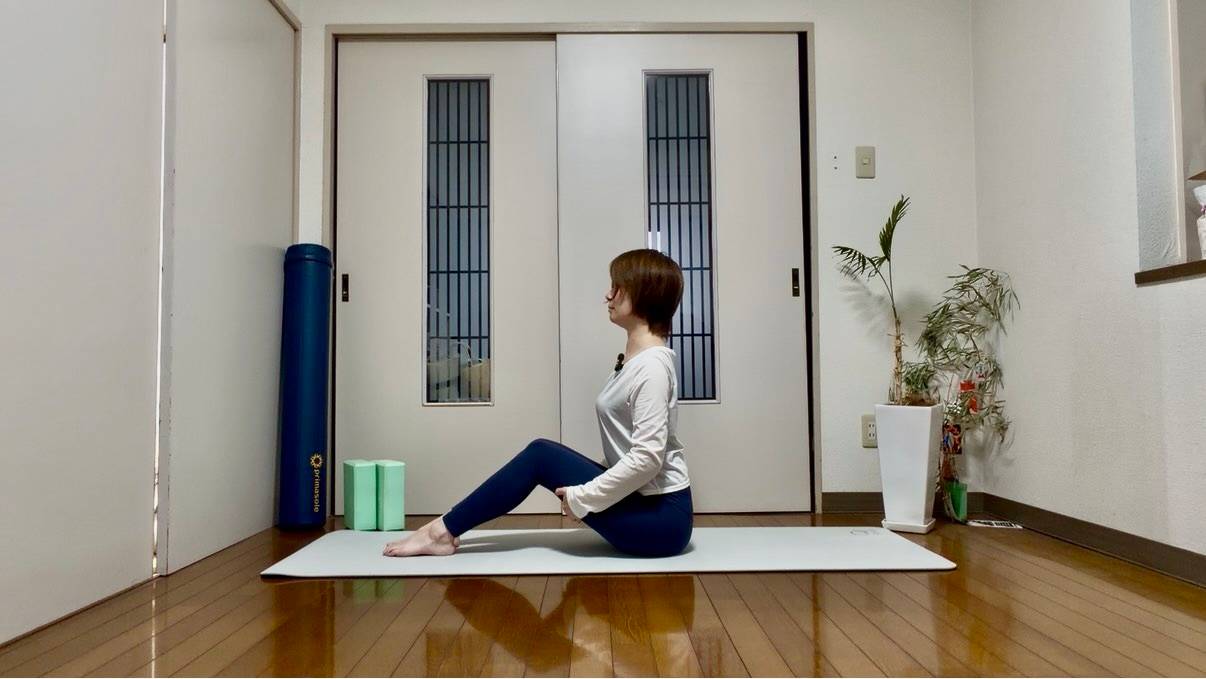 骨盤と背骨整えるエクササイズ