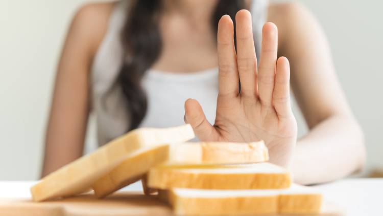 パンをやめた人が不足しがちな栄養と補える食材【管理栄養士が解説】