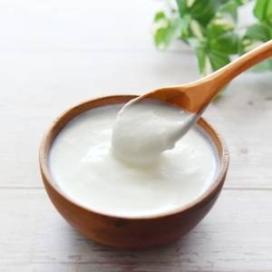 鉄不足を防ぐ！朝、ヨーグルトにかけたい意外な飲み物｜管理栄養士が解説