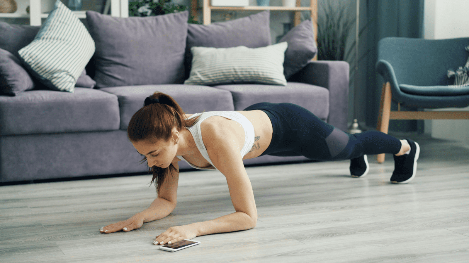  【たった5分で変わる】ウエストがみるみる引き締まる「魔法のプランク」 