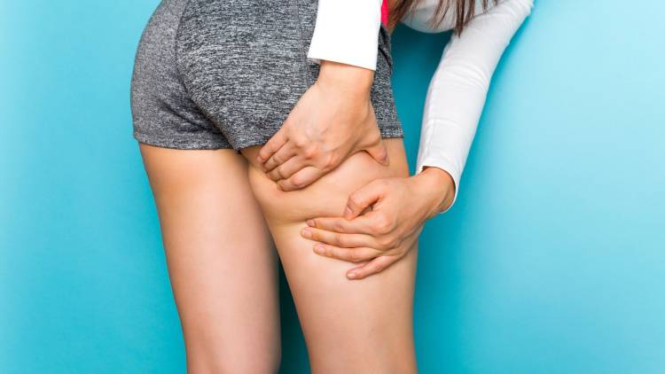 【下半身が太いのはもも裏が硬いから】下半身が自然と痩せる！もも裏ストレッチ