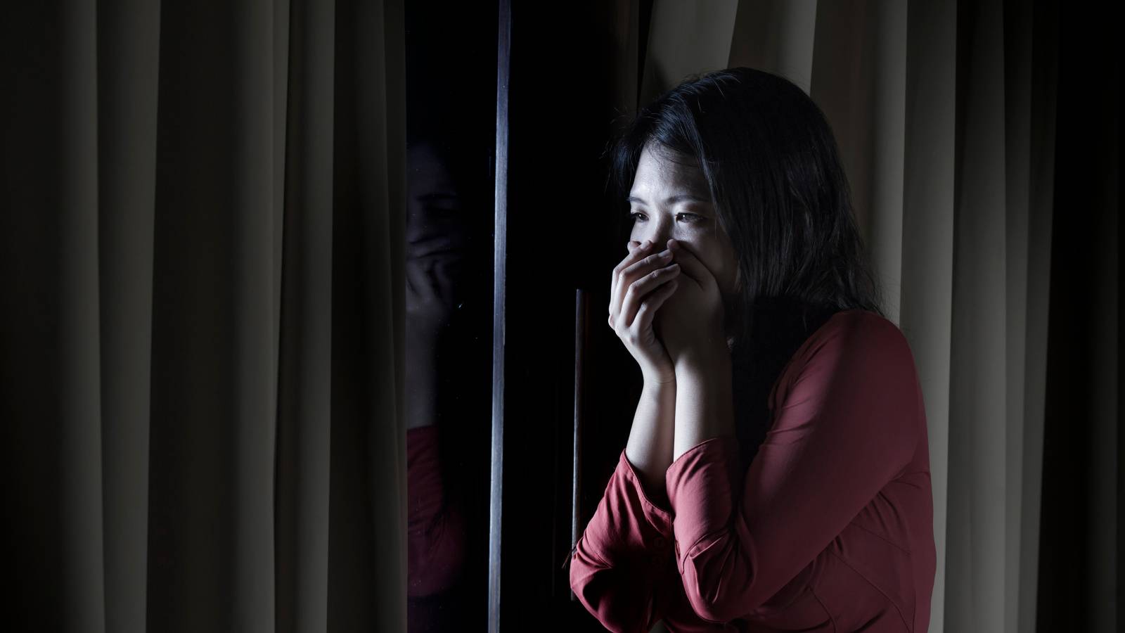  怖くなるのは心が弱いからではない【精神科医が教える】社交不安症の仕組み 