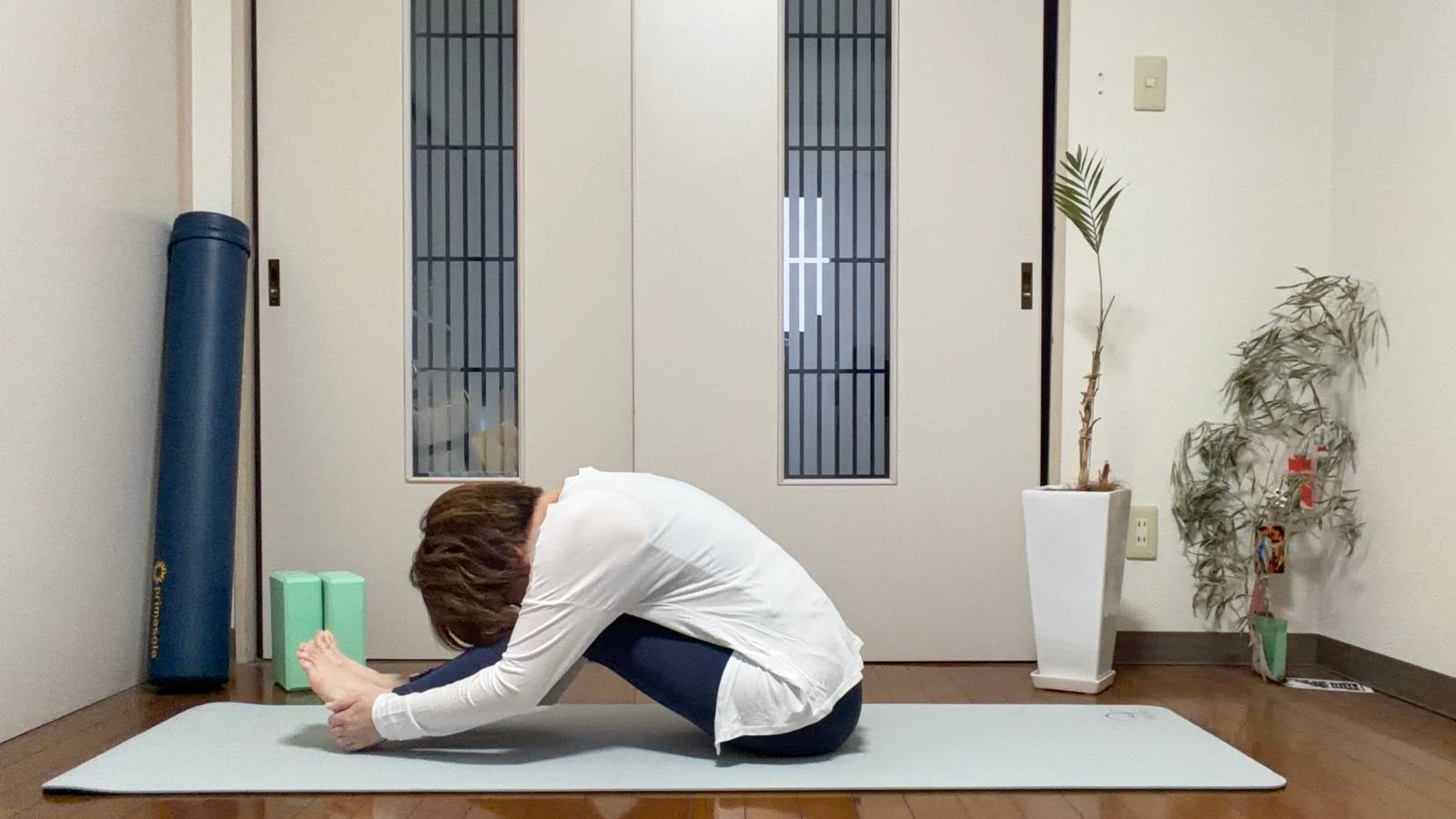 前屈ストレッチ