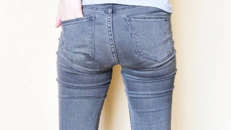 「30代後半になり、お尻が横に広がってきました…」→横広がりのお尻を引き締め整える簡単美尻エクサ