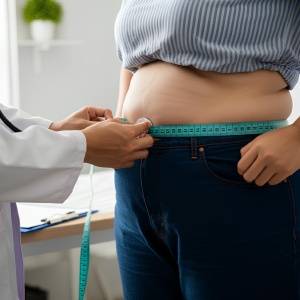 【50代に太りやすくなる理由】加齢によるぽっこりお腹がみるみるスッキリ!体幹引き締めエクサ