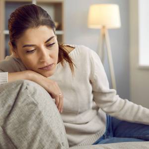 【何もしていないのに疲れる…】原因は“共感疲労”かも？精神科医が教える、原因と対処法