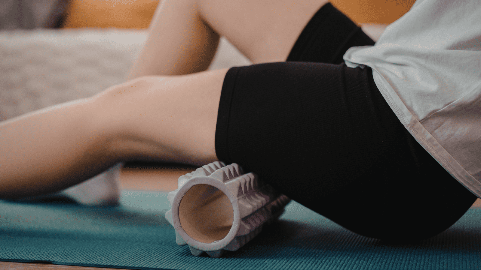  「ほぐすだけ」で満足している人は損してる？【理学療法士が教える】フォームローラーの意外な使い道 