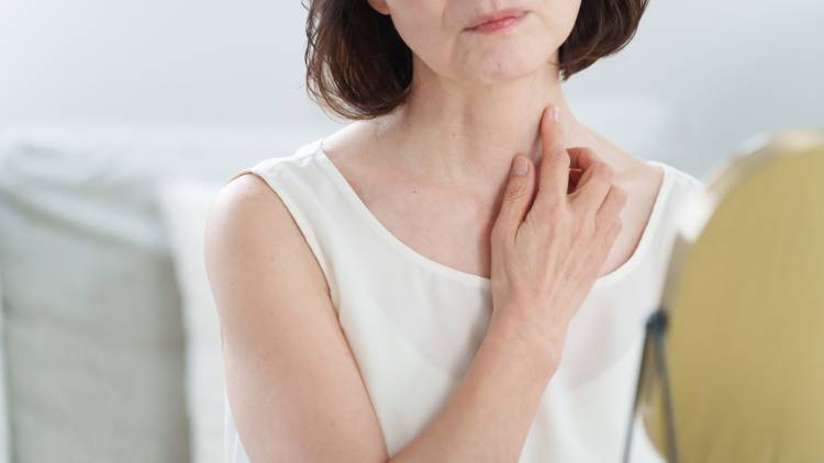 【なぜ首を回しても肩こりが楽にならないのか】首回しにもルールがあった!?ストレッチ効果を最大限に高める思考術