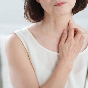 【なぜ首を回しても肩こりが楽にならないのか】首回しにもルールがあった!?ストレッチ効果を最大限に高める思考術