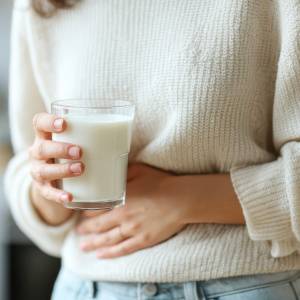 牛乳を飲まなくても大丈夫？カルシウムを補える代わりの食品を管理栄養士が解説