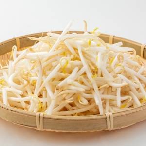 もやしに足すだけ。疲労回復が変わる食材3選｜管理栄養士が解説
