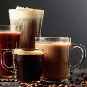 「しょっちゅう飲んでたわ…」更年期の“冷え”を悪化させてしまうコーヒーのNG飲み方を管理栄養士が解説