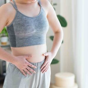 【下腹が凹まない人はまずやってほしい！】ドローインだけでラクラクお腹凹ませ術