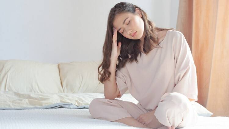 「知らずに毎日食べてた…」頭痛持ちが避けたい意外な食べ物3選｜管理栄養士が解説