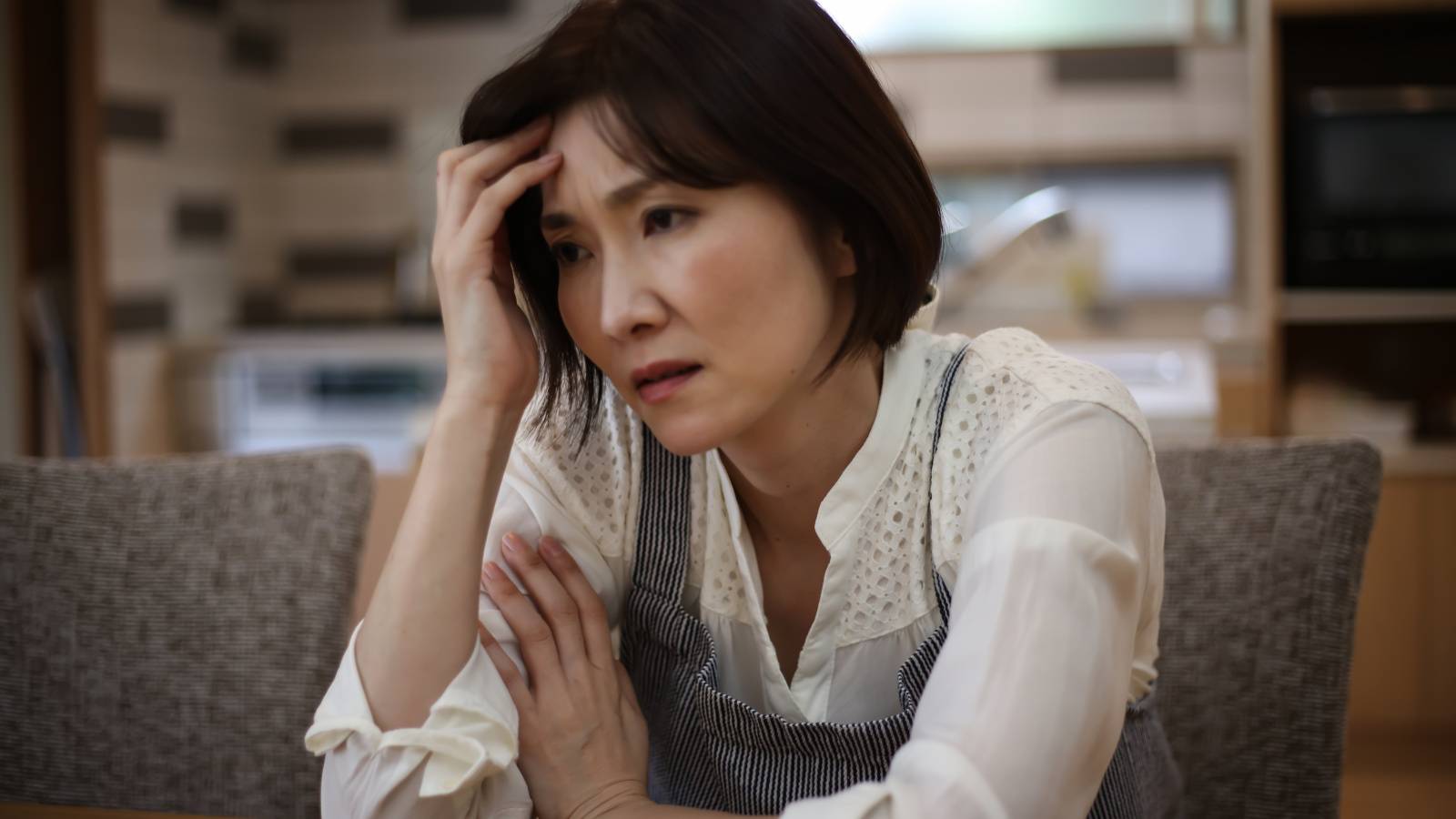 家に帰るとぐったり…「普通にやっている」裏側でASDのある人に起きていること｜公認心理師が解説