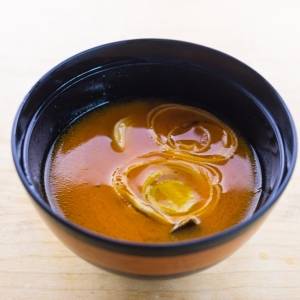 鉄不足を防ぐ！朝の味噌汁に“ひとふり”するだけの鉄分食材｜管理栄養士が解説