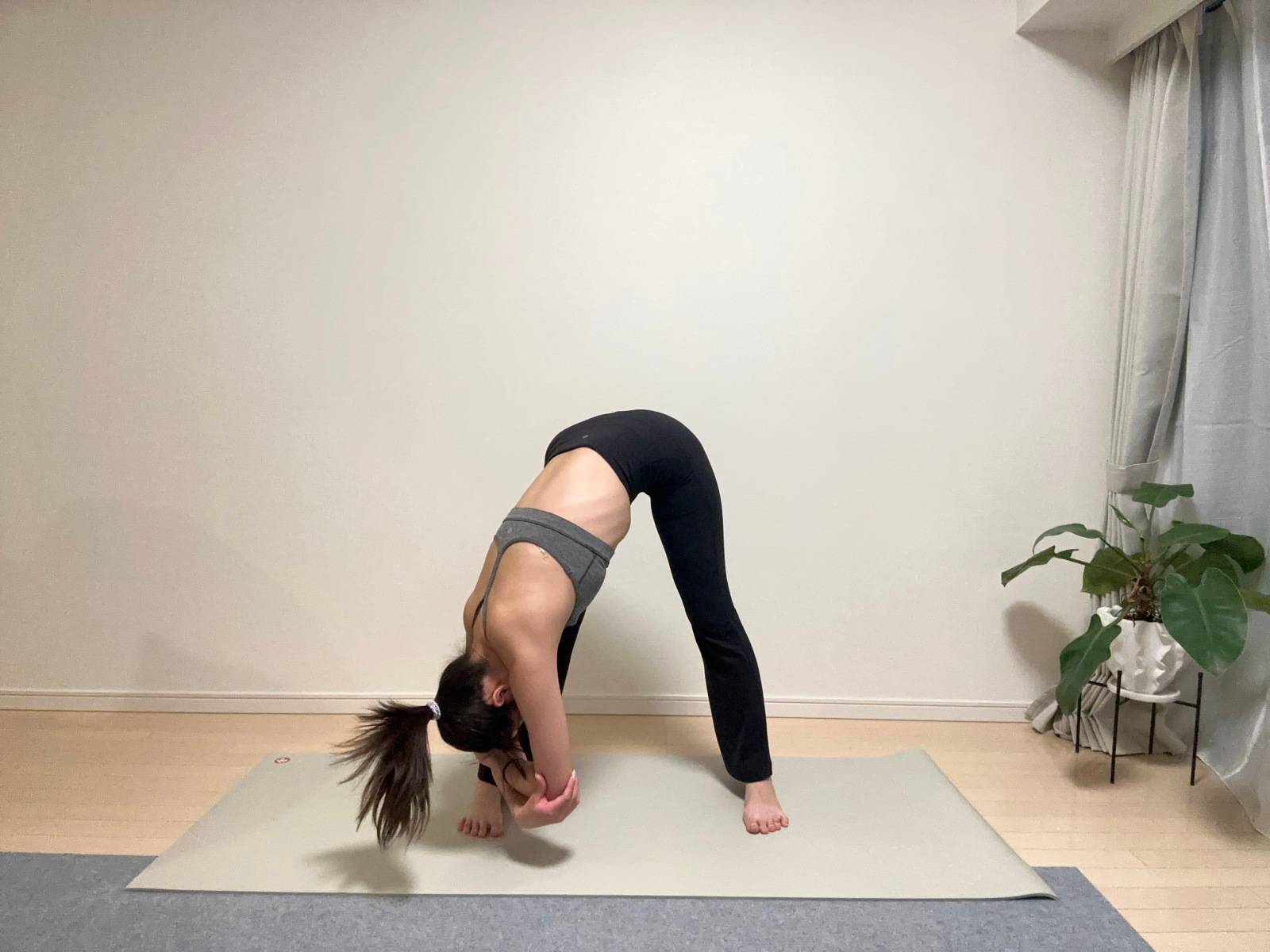 背面ストレッチ