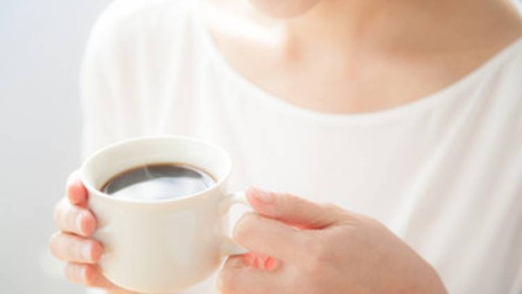 「肌荒れの原因かも…」逆効果なコーヒーのNG習慣｜管理栄養士が解説