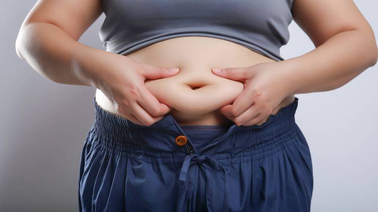 下腹ぽっこりは「脂肪の蓄積」ではなかった!女性に多い原因とぽっこりお肉が消えるトレーニング