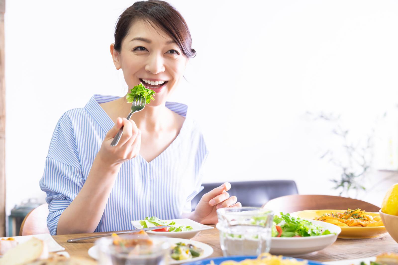 「毎日やってたわ…」お腹の張り・ガスが増えるNG習慣とは｜管理栄養士が解説