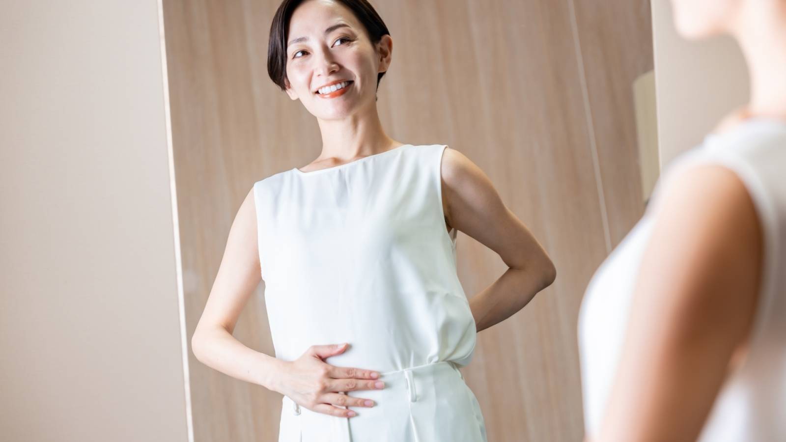  【40代からのくびれ復活】背中を動かして浮き輪肉撃退！浮き輪肉解消エクササイズ3選 