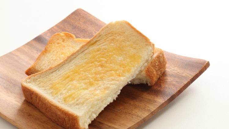 鉄不足を防ぐ！朝、トーストと組み合わせたい”鉄分食材”を管理栄養士が解説