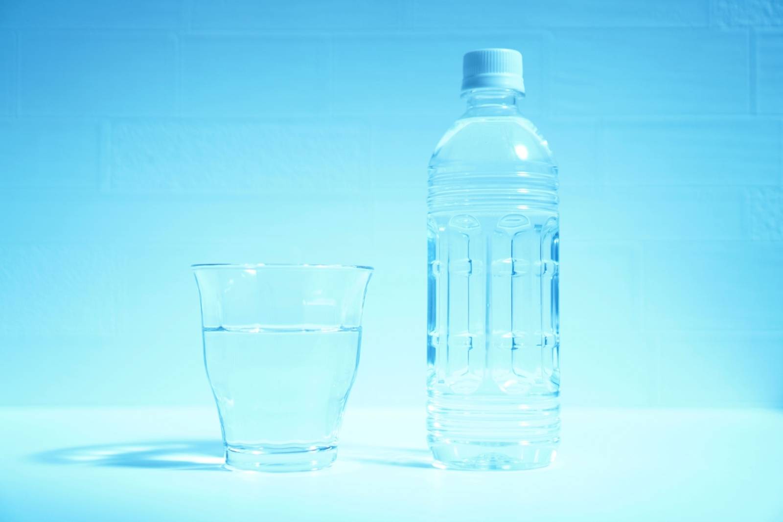 「気づかず食べてた…」ストレスを増やしてしまうNG食べ物とは【管理栄養士が解説】