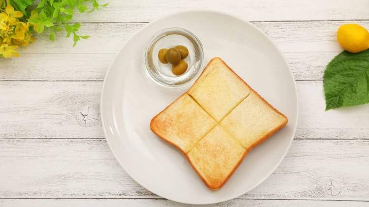朝のトーストに“ひとふり”するだけ。亜鉛不足を防ぐ食材｜管理栄養士が解説