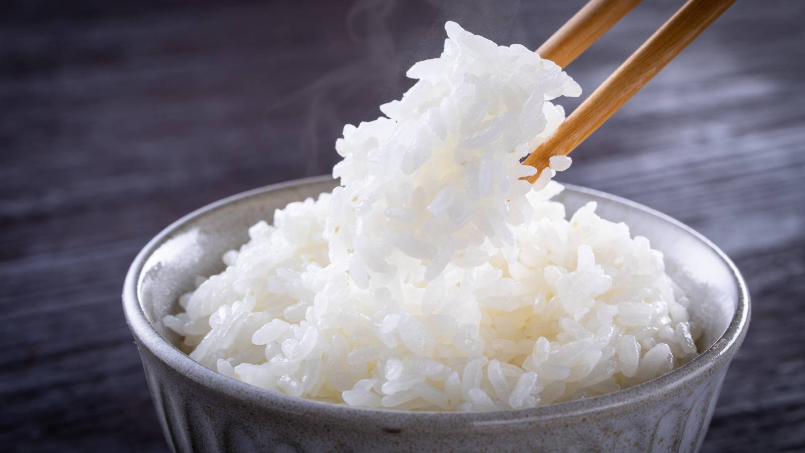 朝のごはんにのせるだけ！亜鉛不足を補う食材4選｜管理栄養士が解説