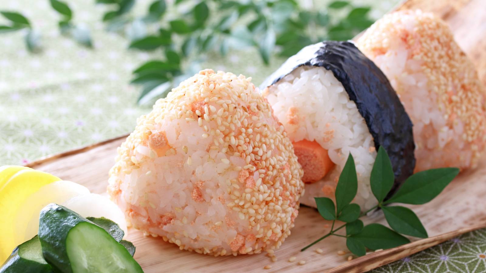 梅雨や夏のおにぎり作りで気をつけたい。食中毒対策のポイント｜管理栄養士が解説