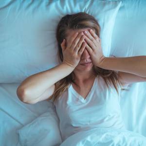 【更年期世代の疲れ対策】ぐっすり眠る!翌朝の目覚めがよくなる!夜のむくみとりエクササイズ
